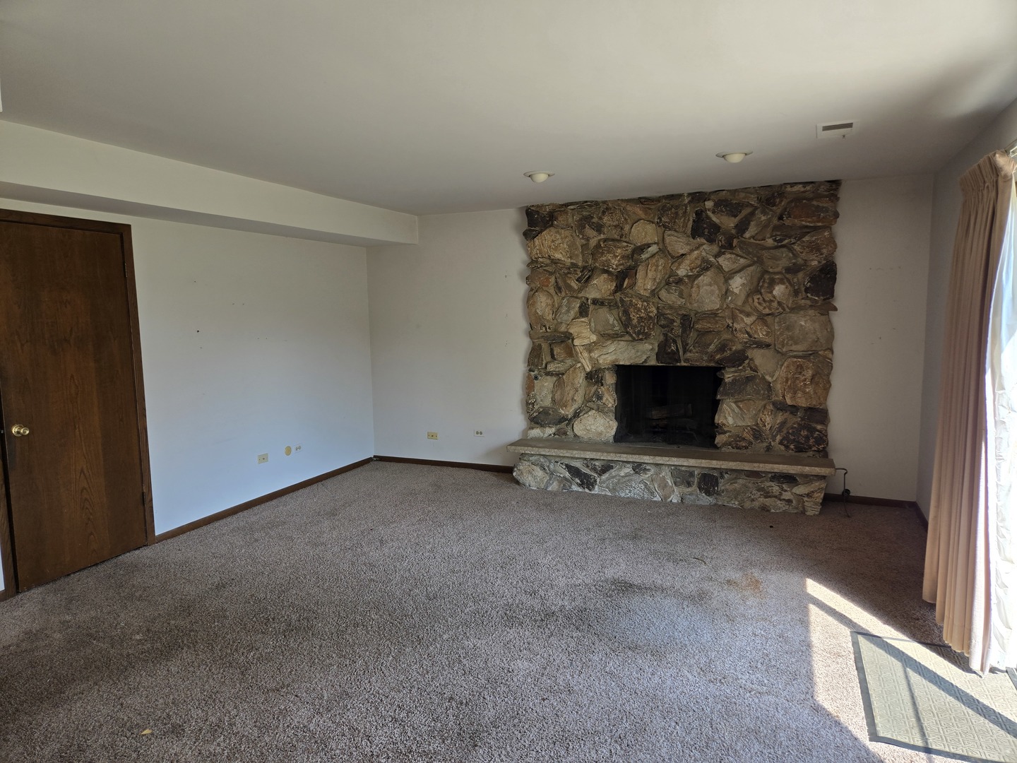 6305 157th Street, Oak Forest, IL 60452