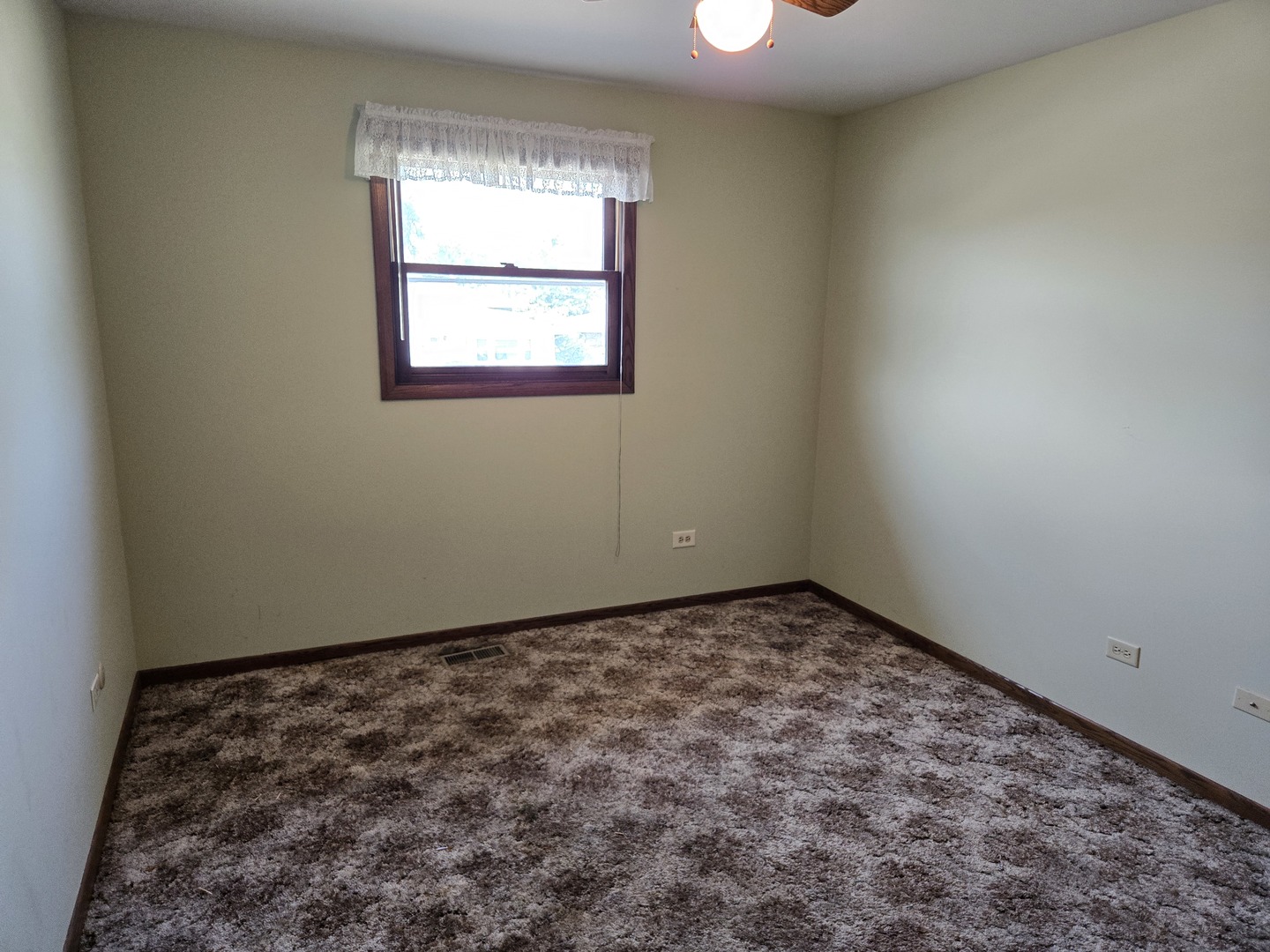 6305 157th Street, Oak Forest, IL 60452