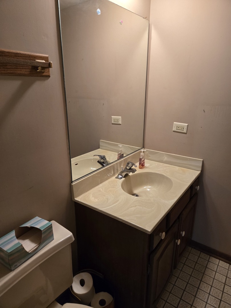 6305 157th Street, Oak Forest, IL 60452