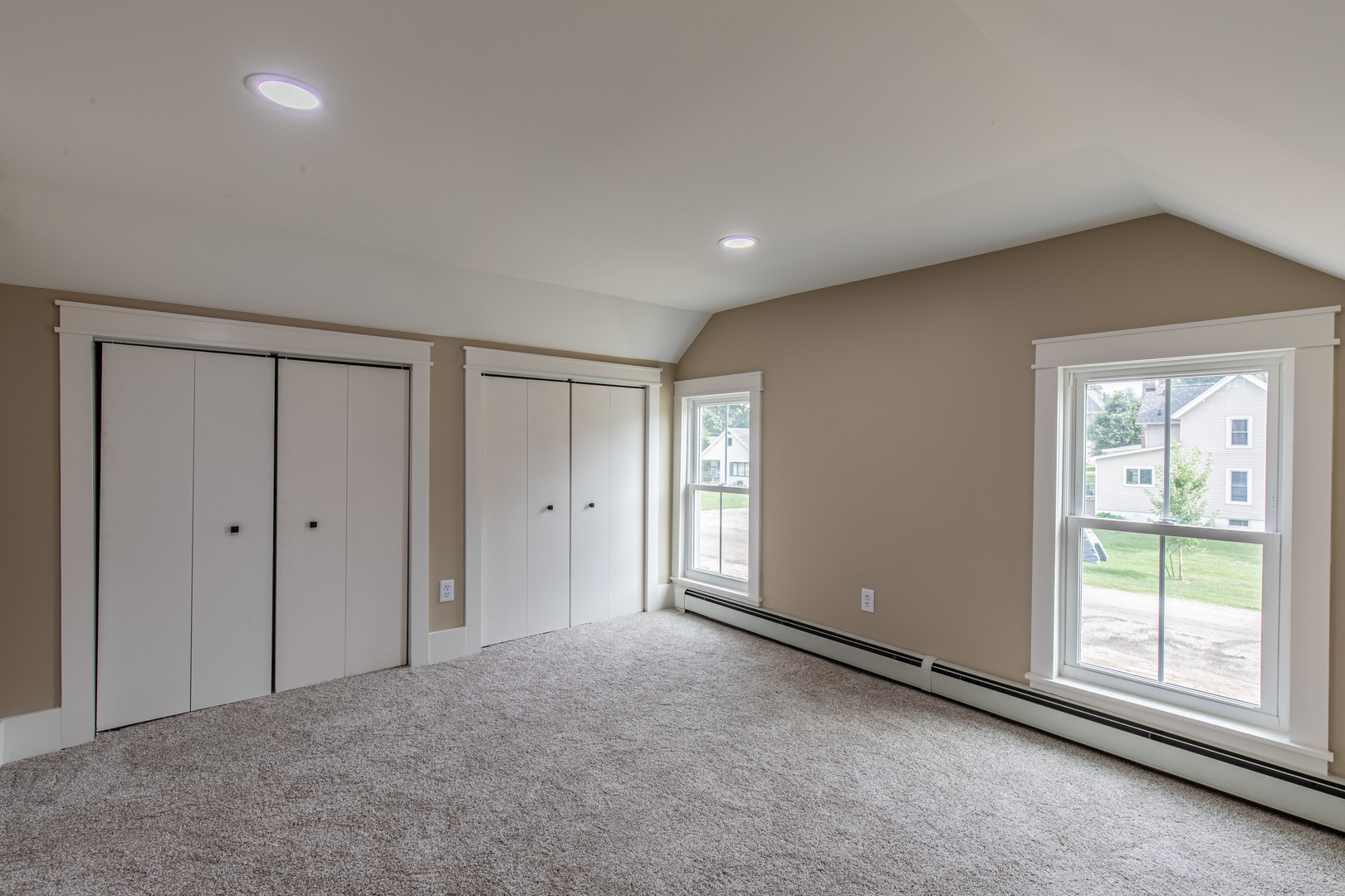 202 E Walnut Street, Sheffield, IL 61361