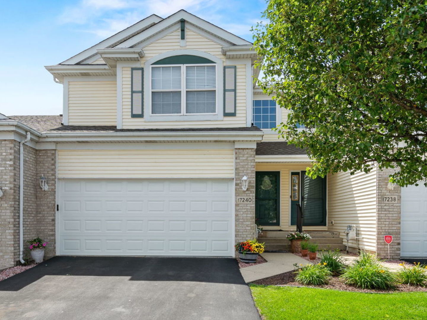 17240 Arrow Head Drive #17240, Lockport, IL 60441