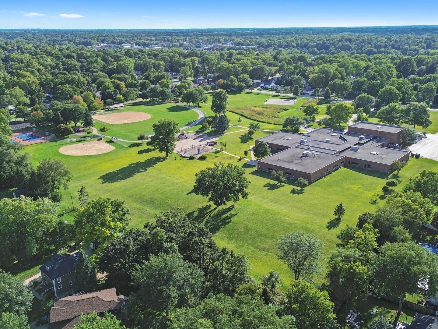 722 Maves Drive, Batavia, IL 60510