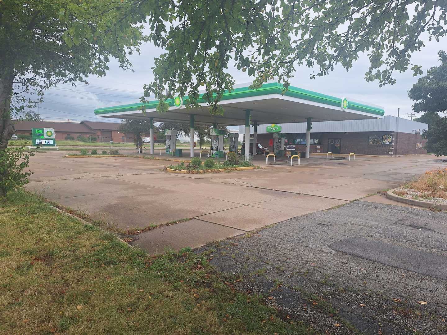 104 S Route 51, Forsyth, IL 62544