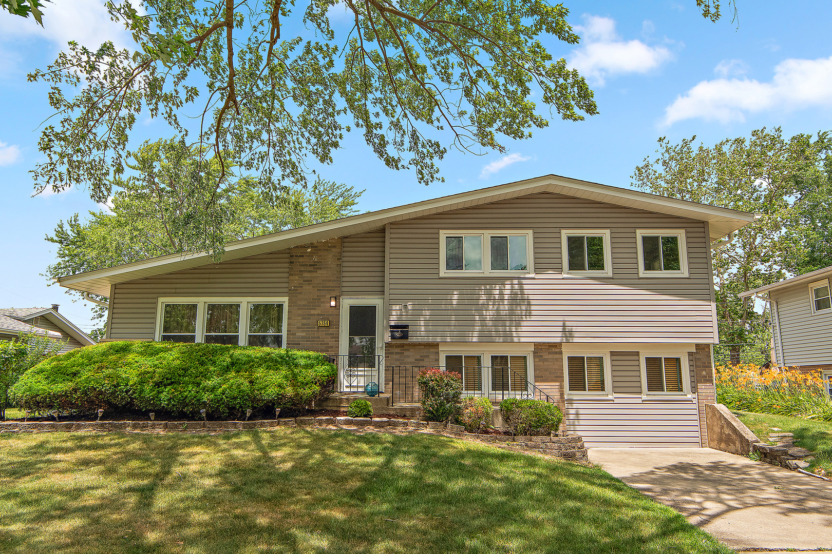 5754 150th Street, Oak Forest, IL 60452