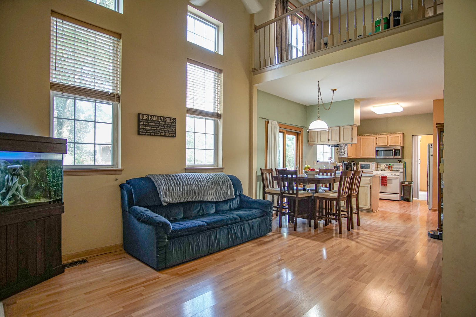 1961 Edinburgh Lane, Aurora, IL 60504