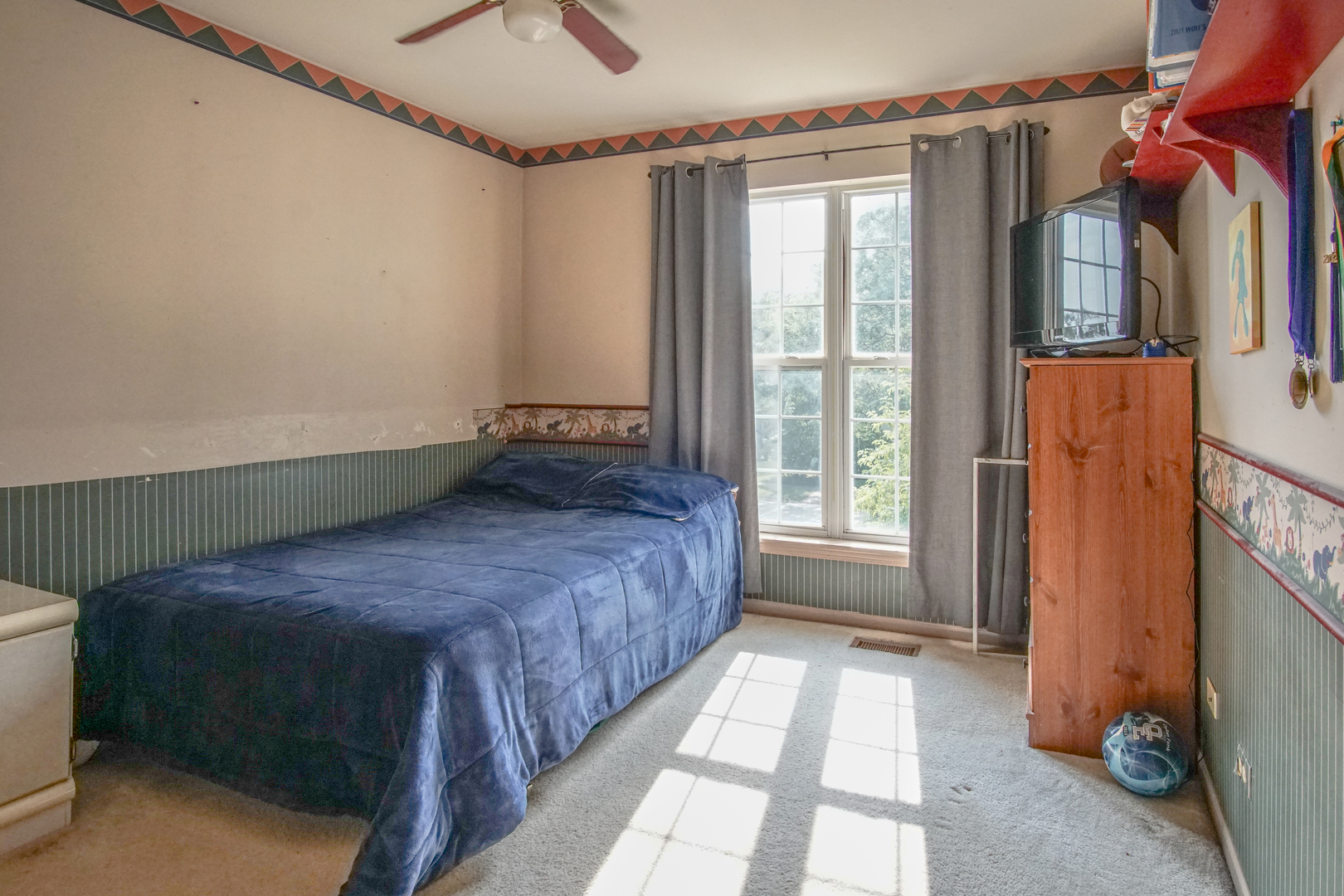 1961 Edinburgh Lane, Aurora, IL 60504