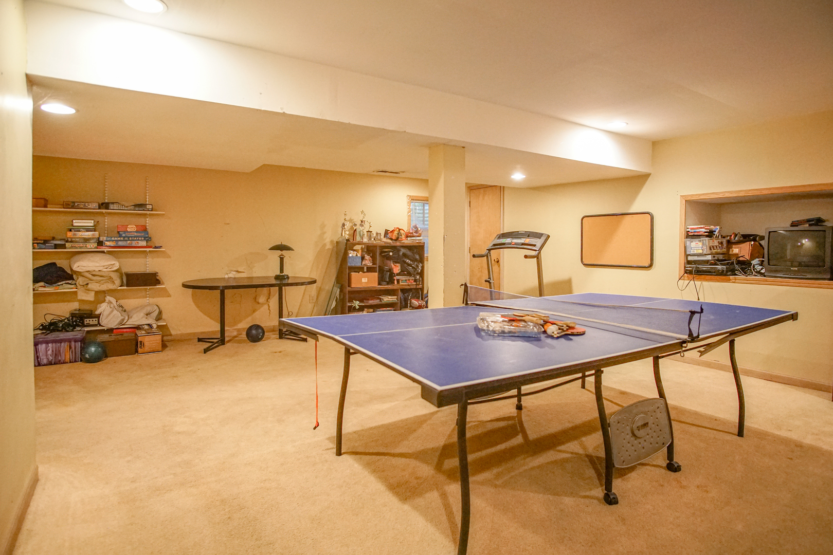 1961 Edinburgh Lane, Aurora, IL 60504
