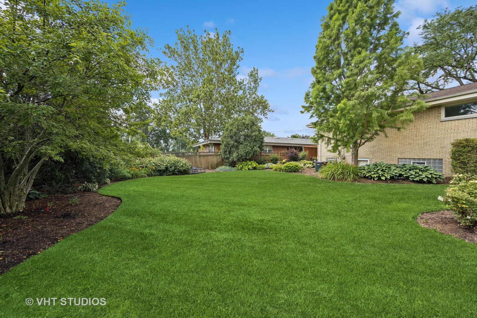 5771 Longview Drive, Countryside, IL 60525