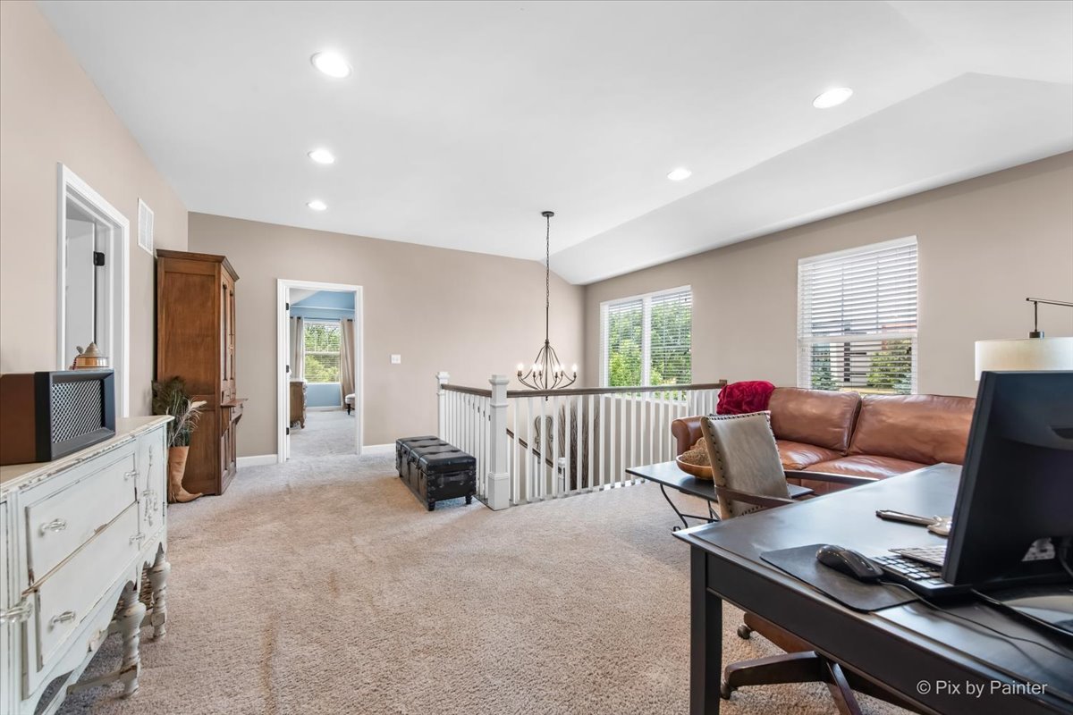 27W189 Breme Drive, Warrenville, IL 60555