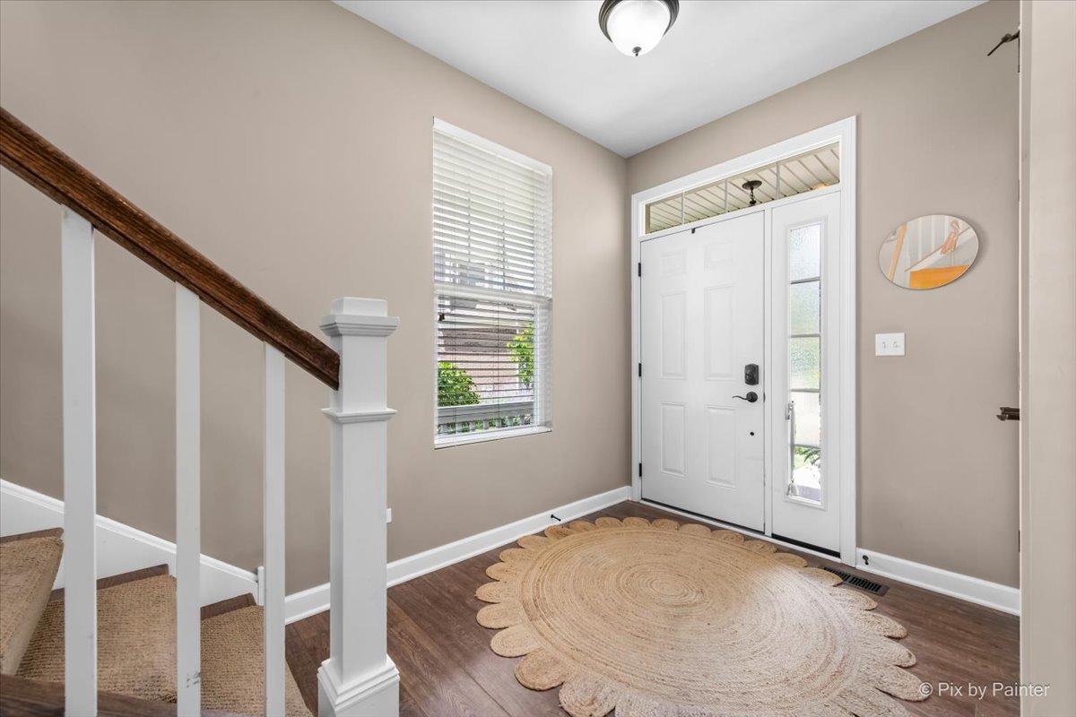 27W189 Breme Drive, Warrenville, IL 60555