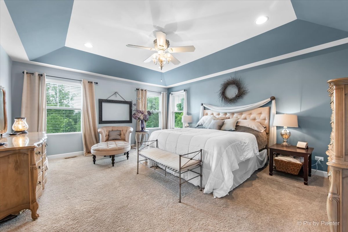 27W189 Breme Drive, Warrenville, IL 60555