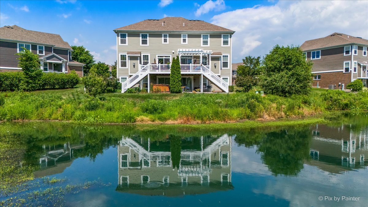 27W189 Breme Drive, Warrenville, IL 60555