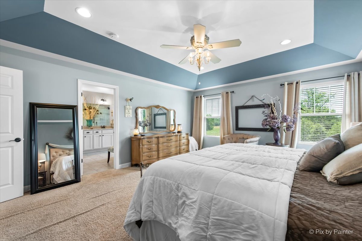 27W189 Breme Drive, Warrenville, IL 60555