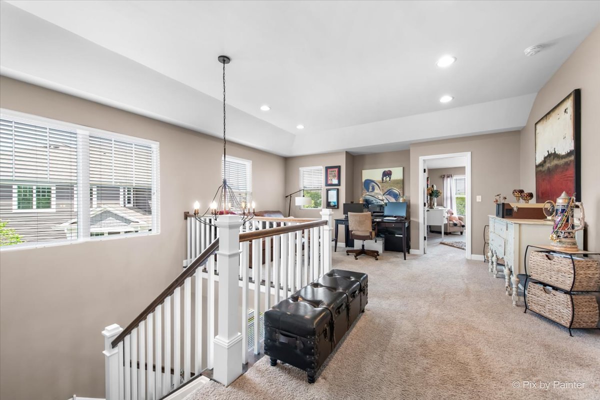27W189 Breme Drive, Warrenville, IL 60555