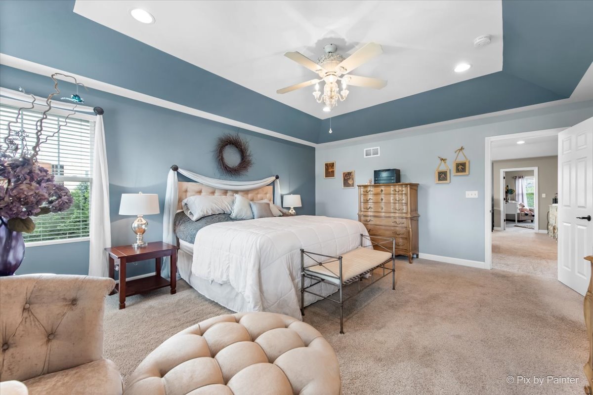 27W189 Breme Drive, Warrenville, IL 60555