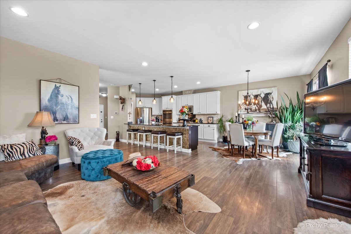 27W189 Breme Drive, Warrenville, IL 60555