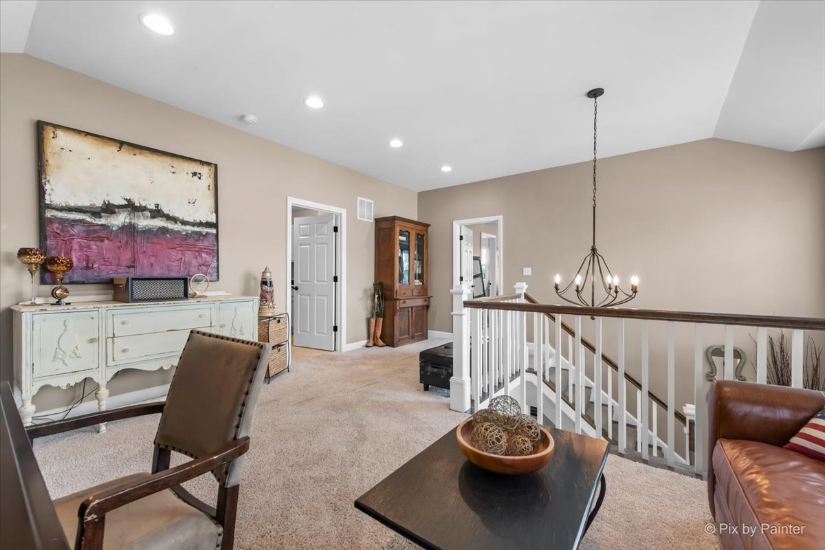 27W189 Breme Drive, Warrenville, IL 60555