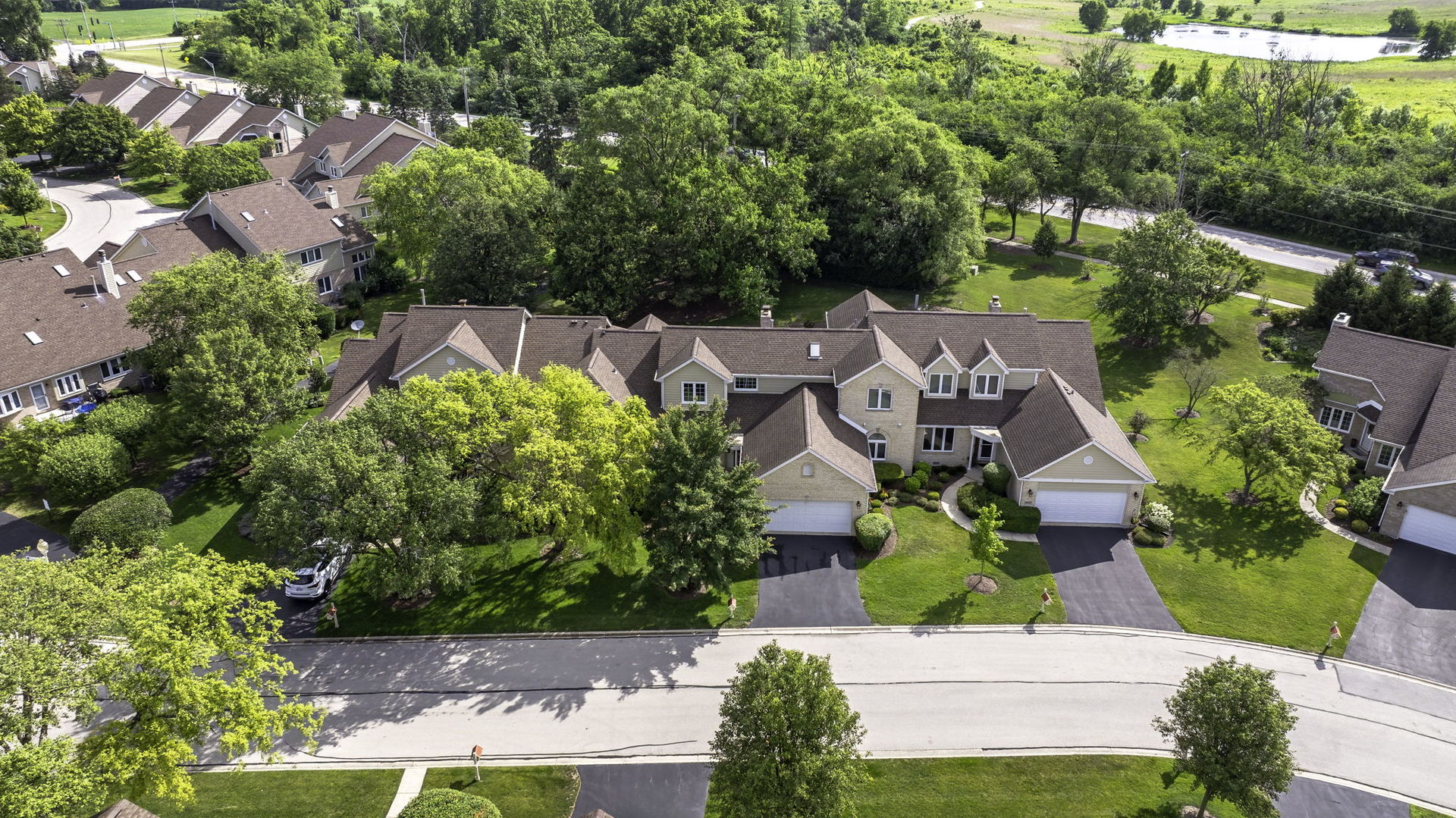 16813 Cardinal Drive, Orland Park, IL 60467