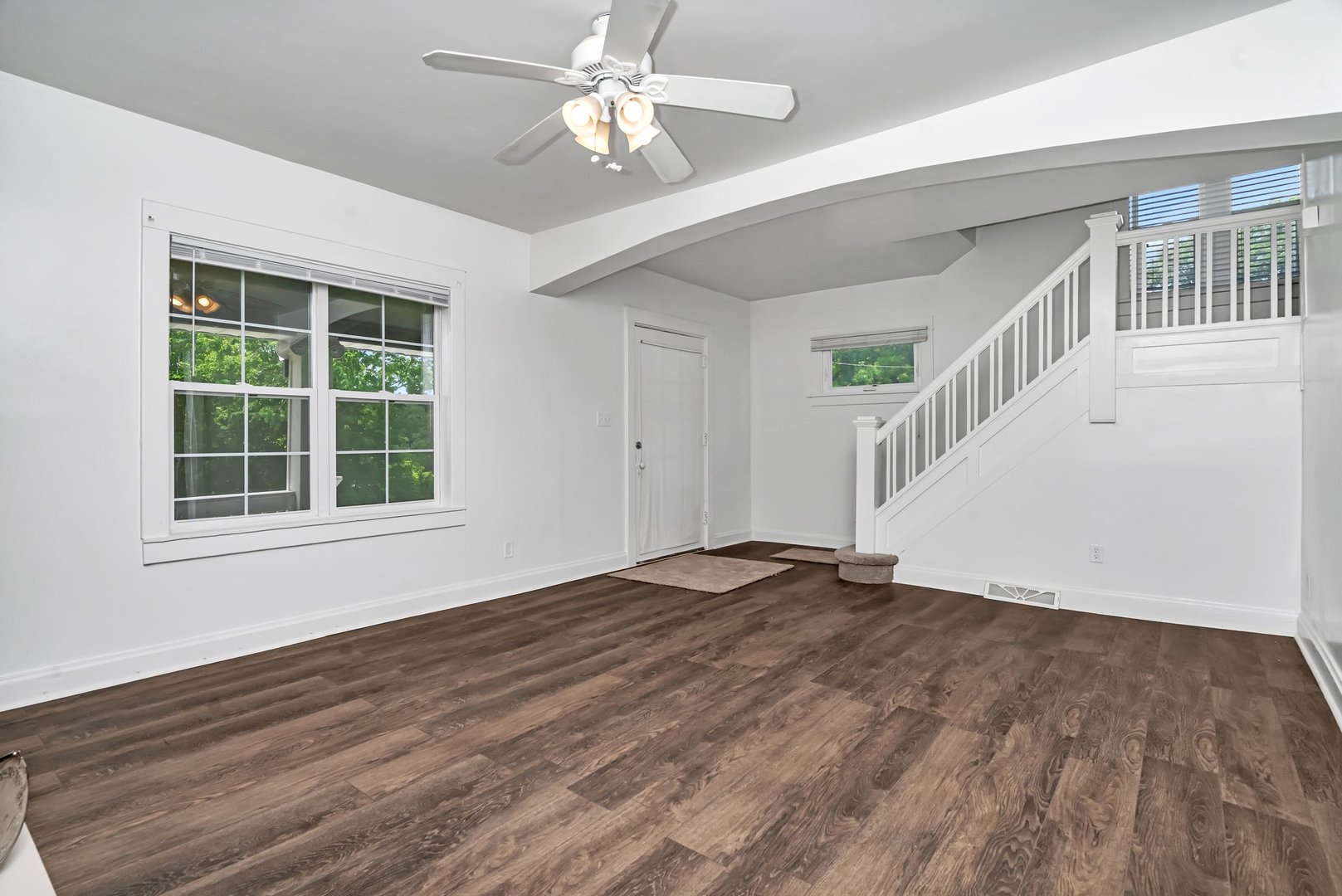 1057 W Park Front Street, Joliet, IL 60436