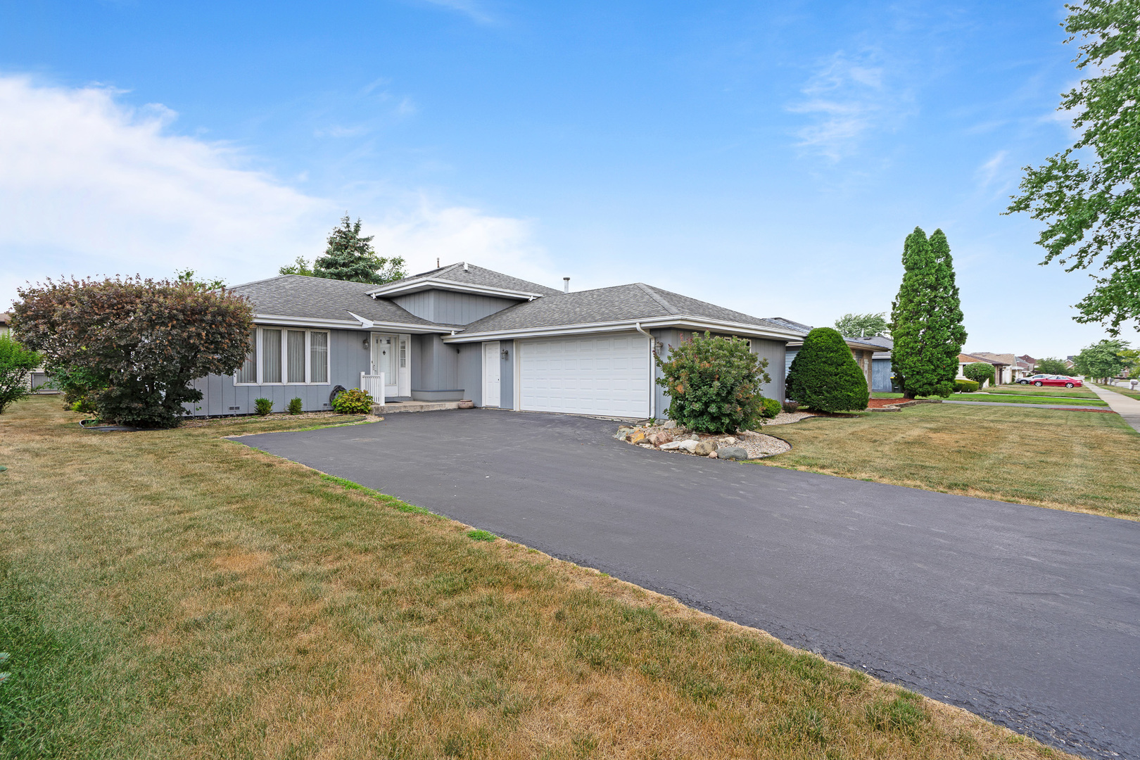 20144 Driftwood Avenue, Lynwood, IL 60411