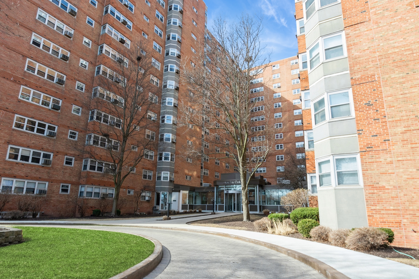 4960 N MARINE Drive #512, Chicago, IL 60640