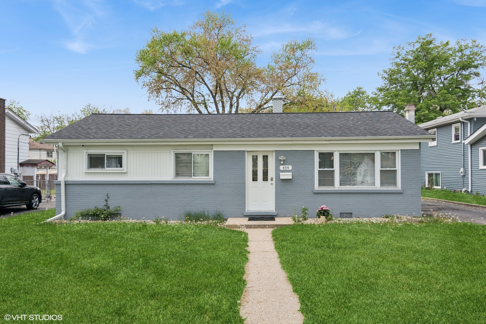 434 N 2nd Avenue, Villa Park, IL 60181