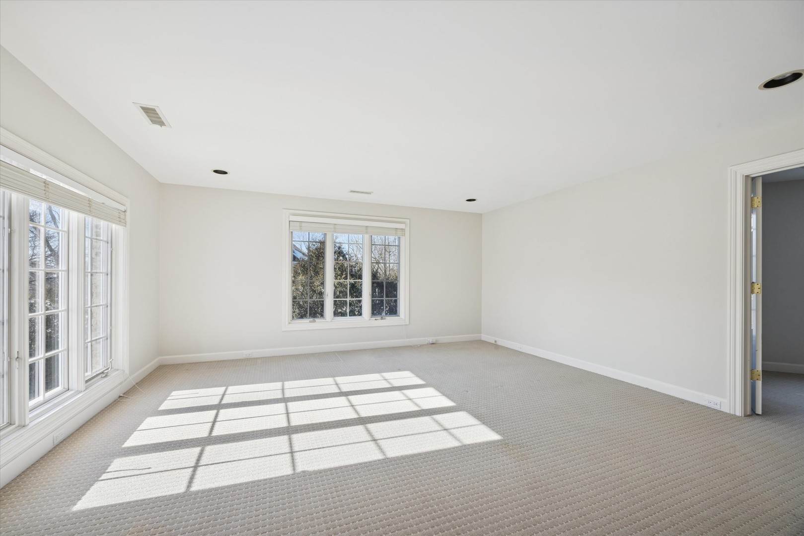 15W260 62nd Street, Burr Ridge, IL 60527