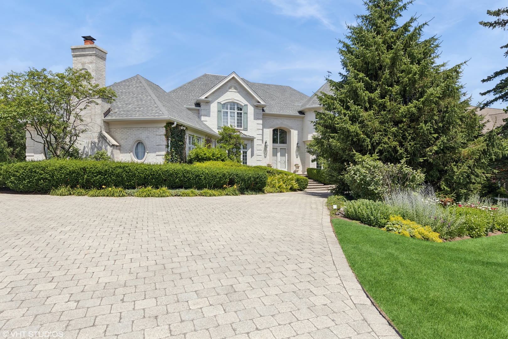 15W260 62nd Street, Burr Ridge, IL 60527