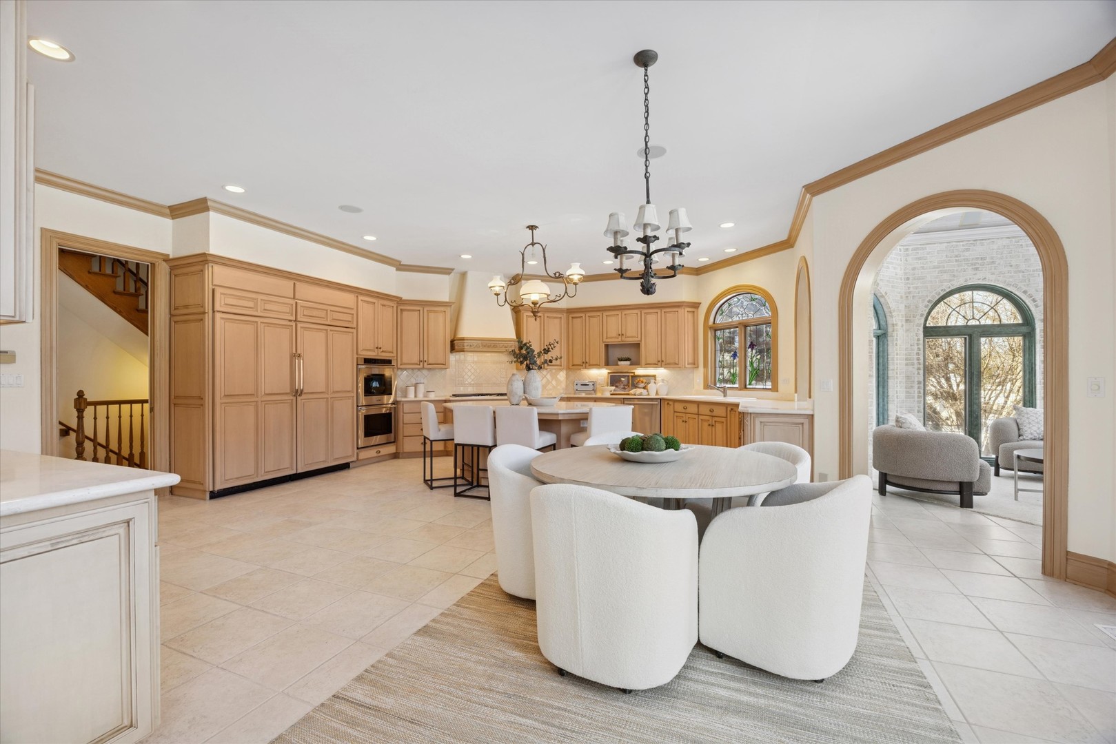 15W260 62nd Street, Burr Ridge, IL 60527