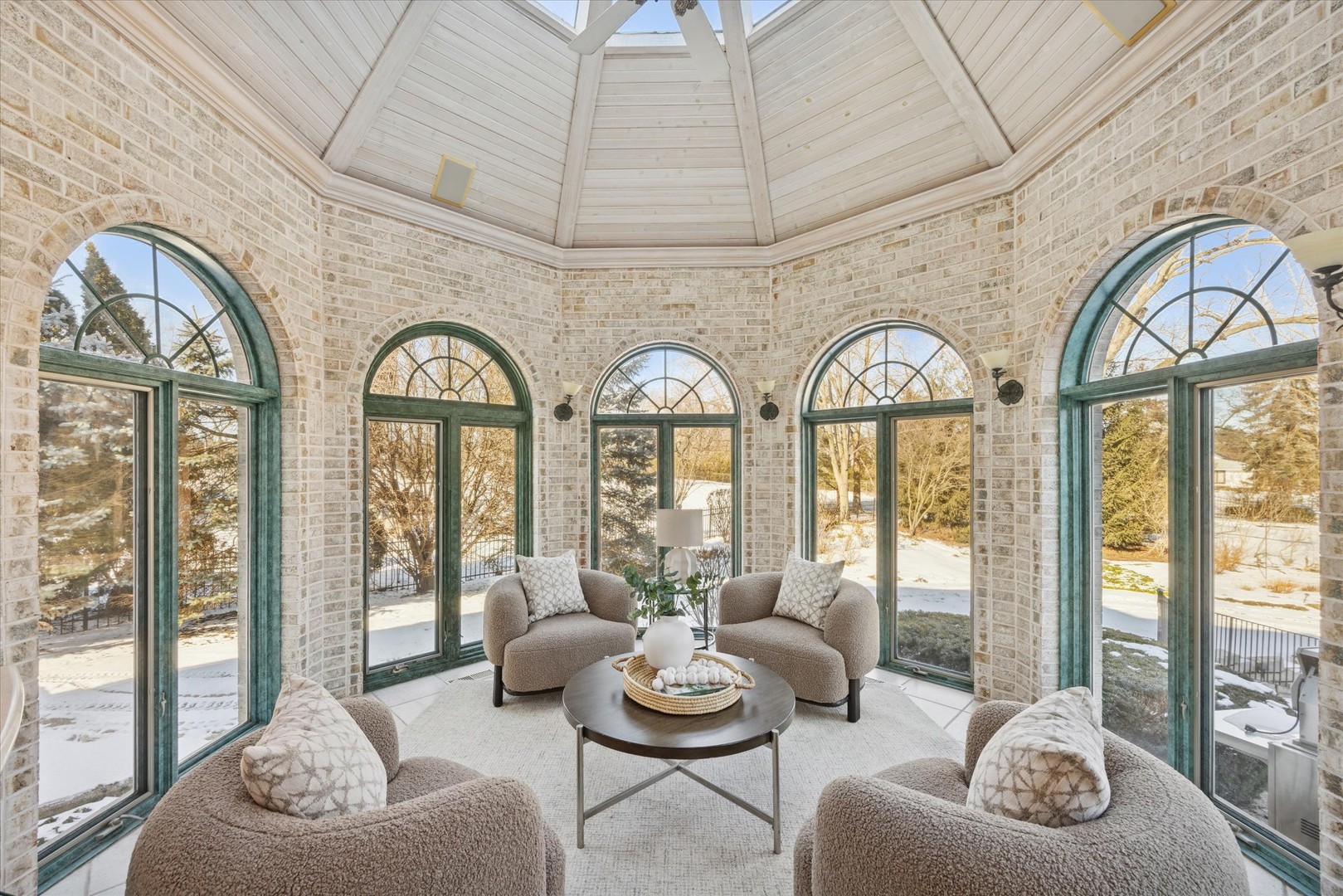 15W260 62nd Street, Burr Ridge, IL 60527