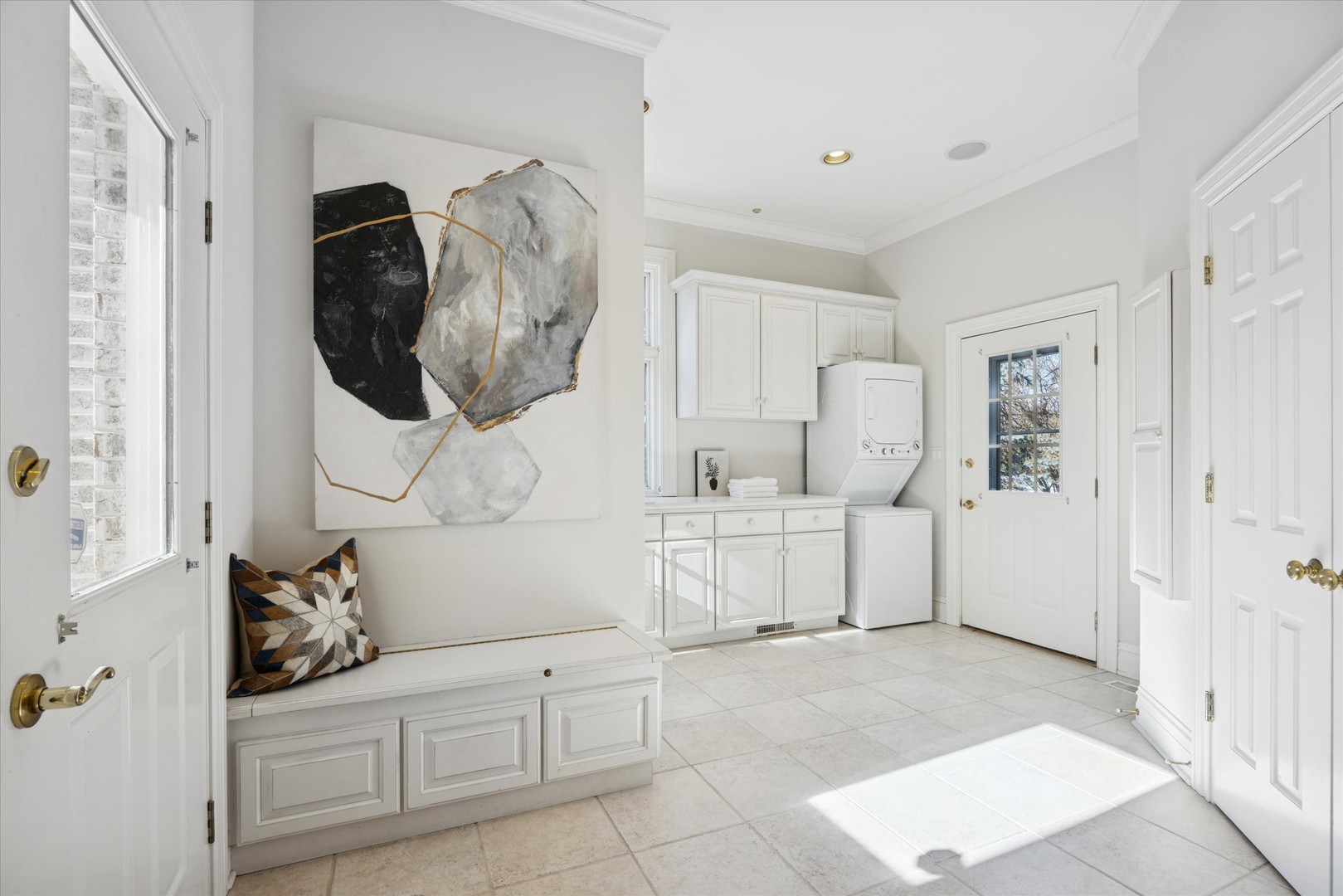 15W260 62nd Street, Burr Ridge, IL 60527