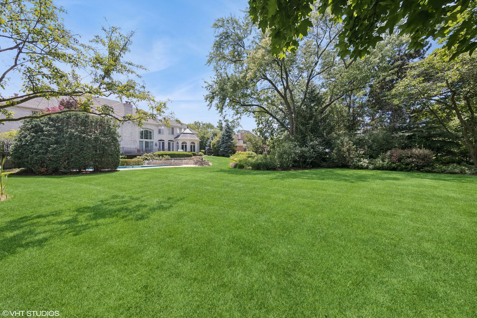 15W260 62nd Street, Burr Ridge, IL 60527