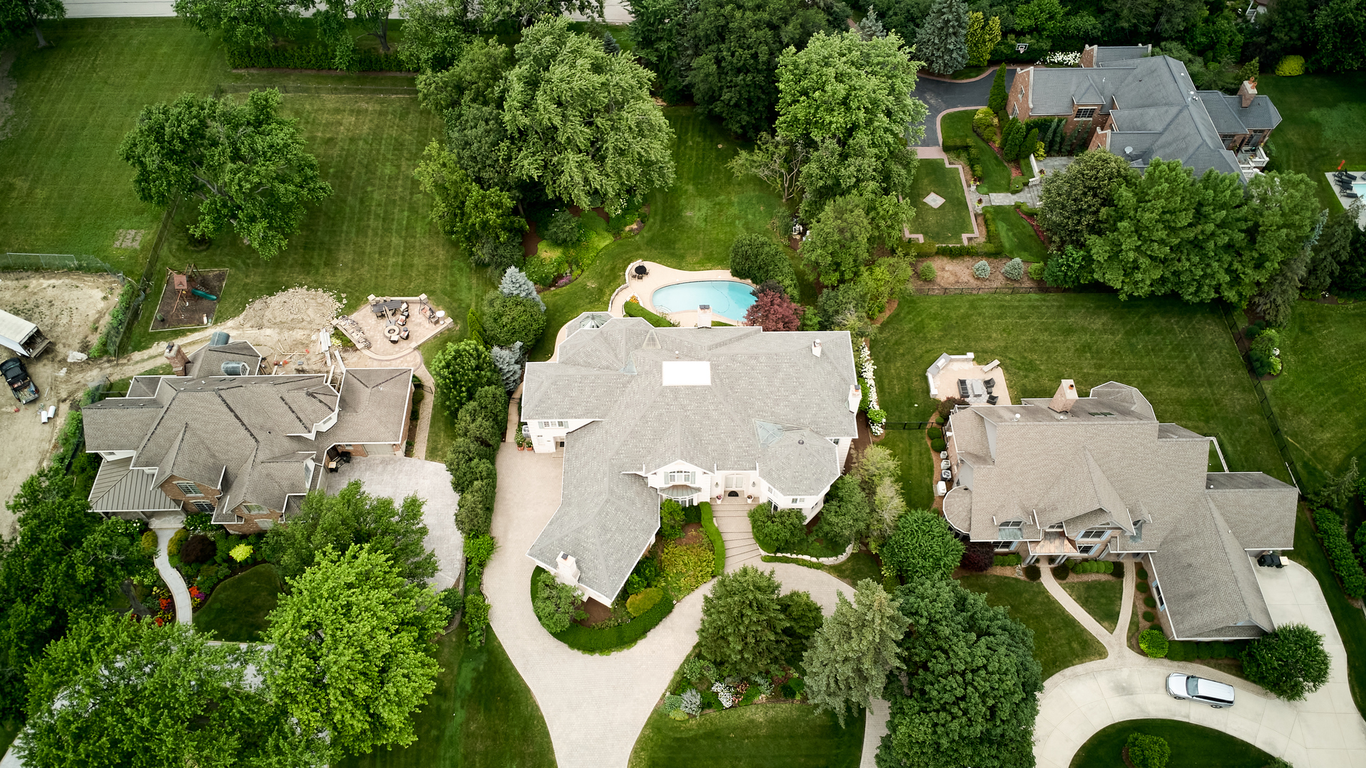 15W260 62nd Street, Burr Ridge, IL 60527