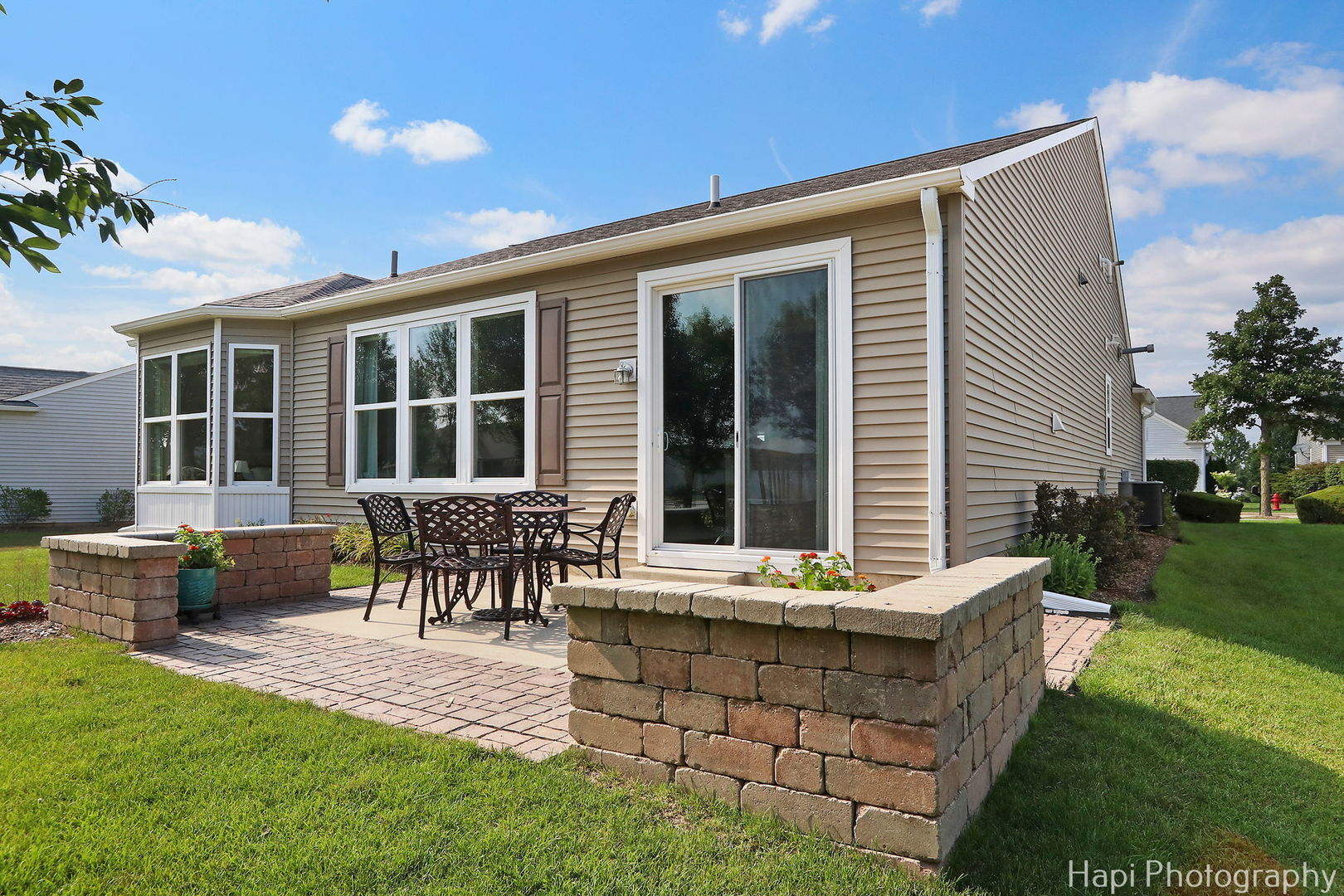 2942 Ravinia Circle, Mundelein, IL 60060