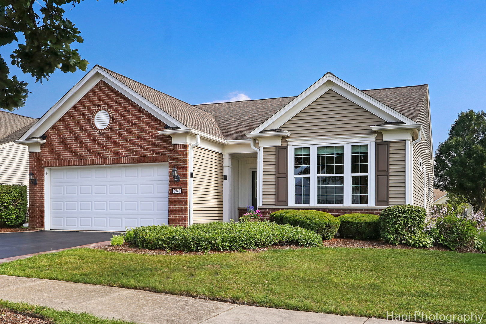 2942 Ravinia Circle, Mundelein, IL 60060