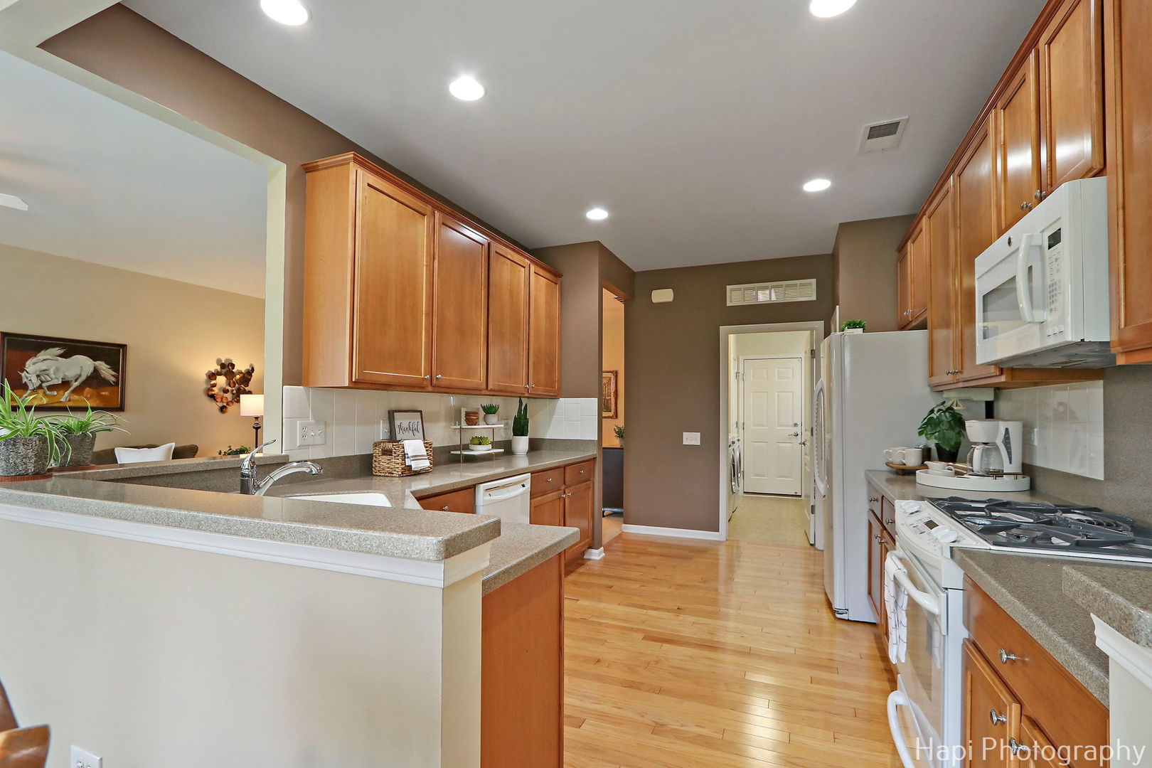 2942 Ravinia Circle, Mundelein, IL 60060