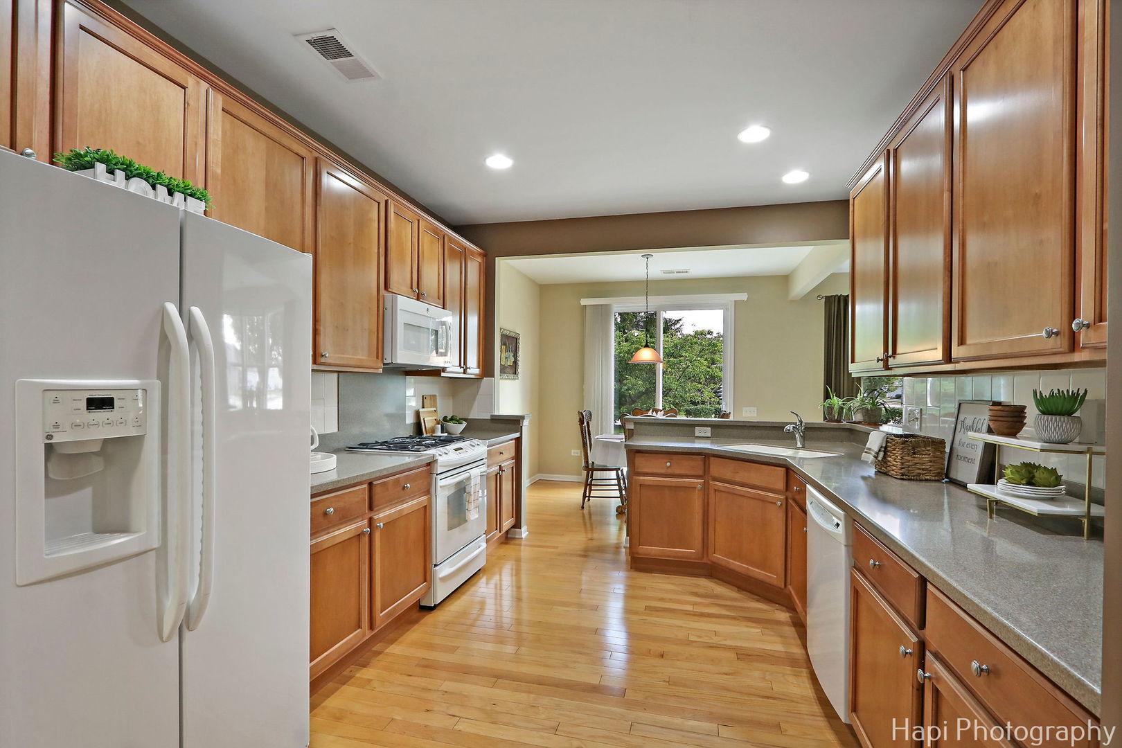 2942 Ravinia Circle, Mundelein, IL 60060