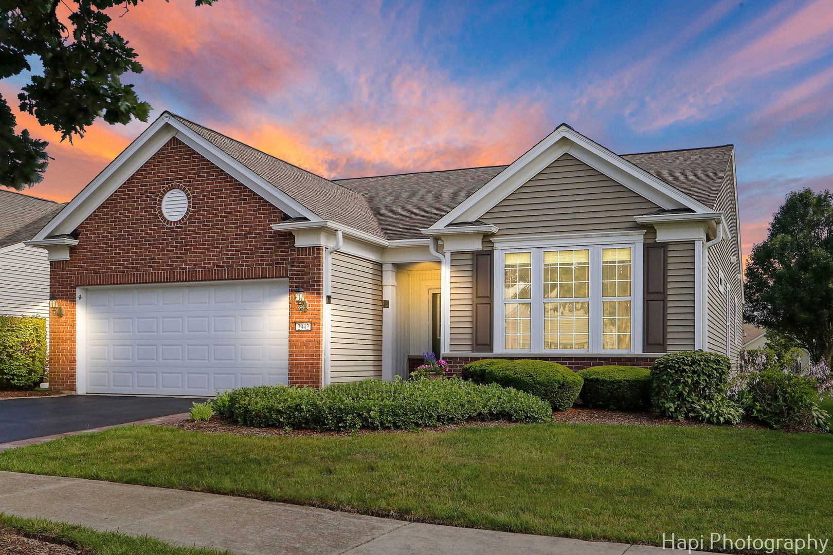 2942 Ravinia Circle, Mundelein, IL 60060
