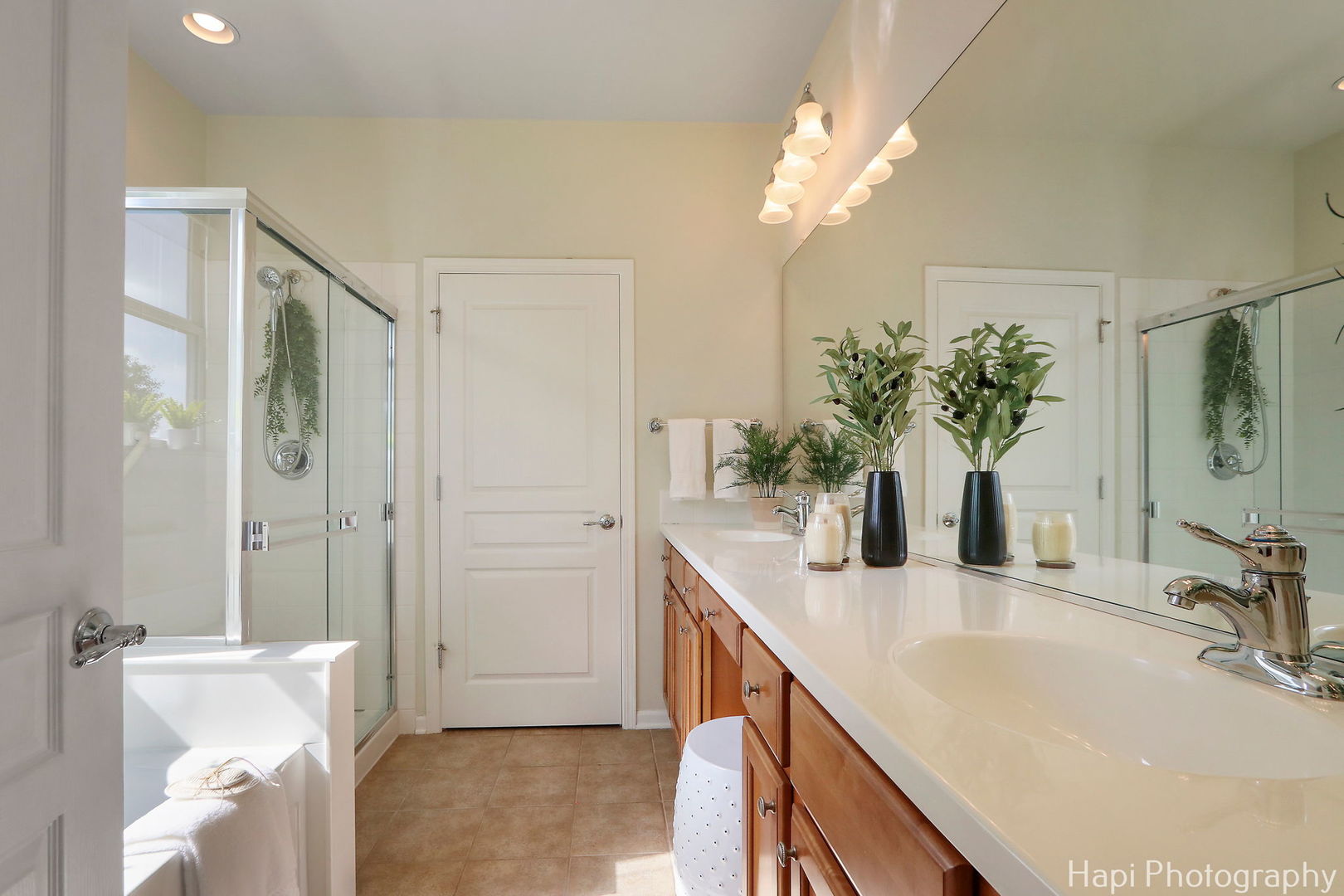 2942 Ravinia Circle, Mundelein, IL 60060