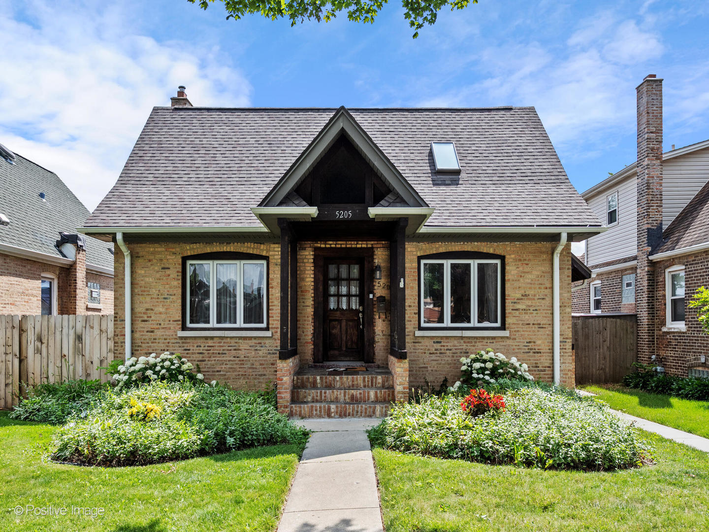 5205 S Nashville Avenue, Chicago, IL 60638