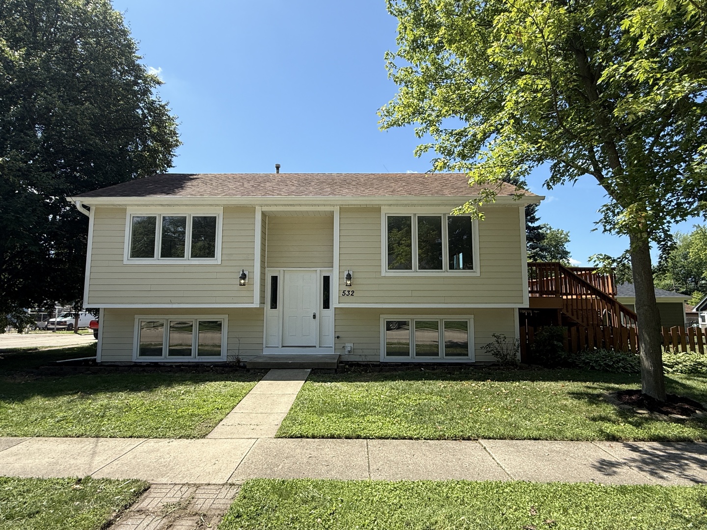 532 Harvey Street, DeKalb, IL 60115