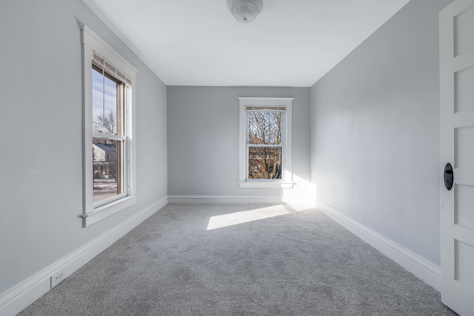 150 N Raynor Avenue, Joliet, IL 60435