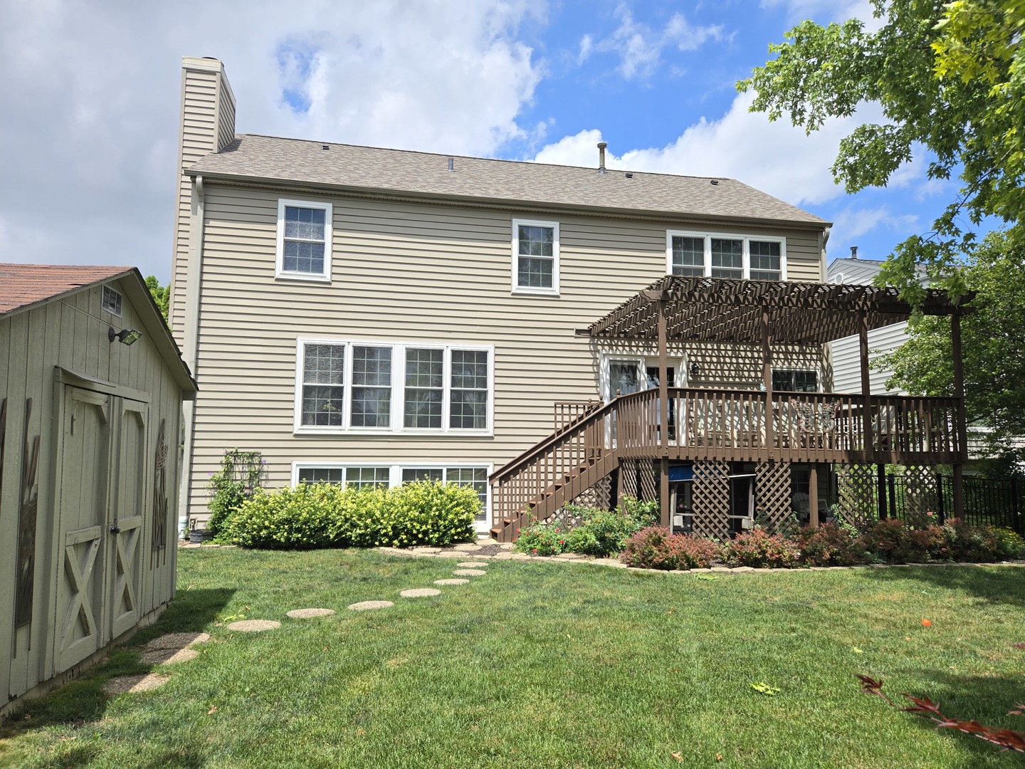 1825 Gleneagle Circle, Elgin, IL 60123