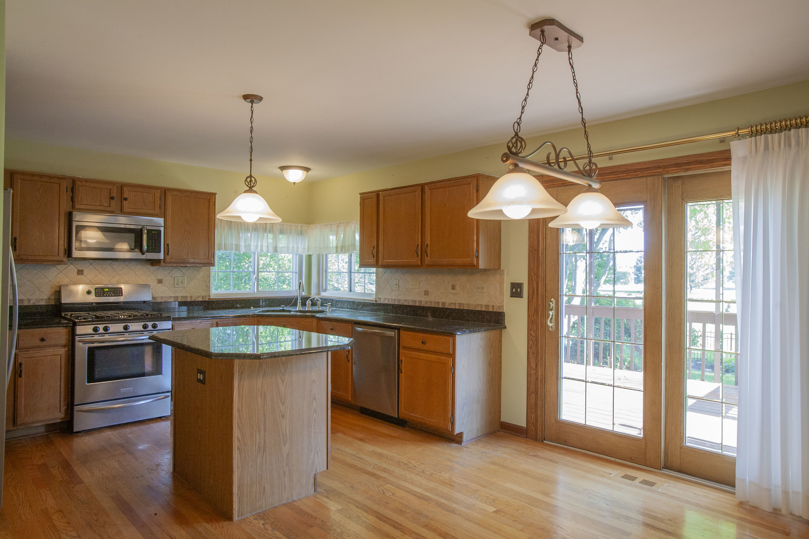 1825 Gleneagle Circle, Elgin, IL 60123