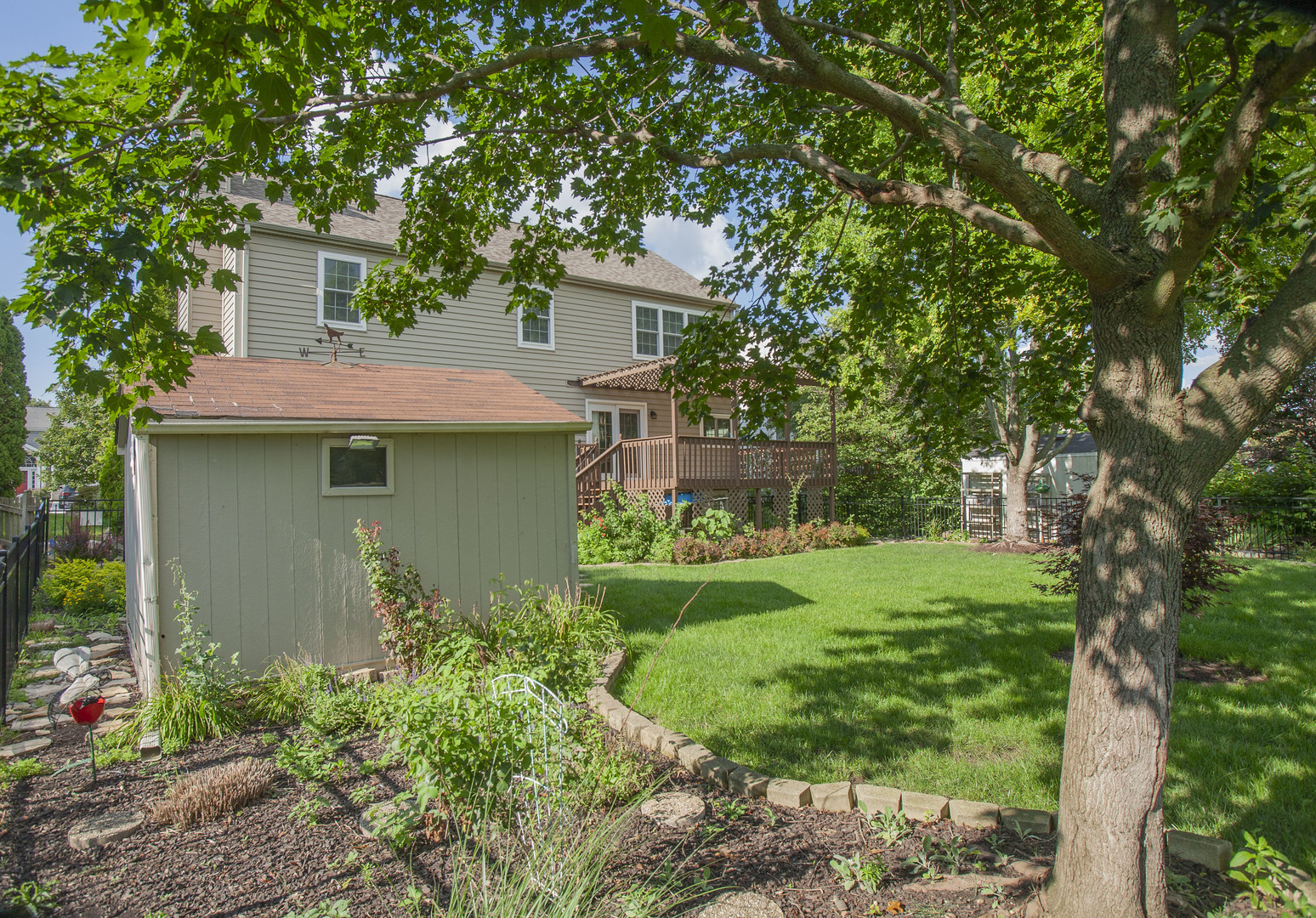 1825 Gleneagle Circle, Elgin, IL 60123