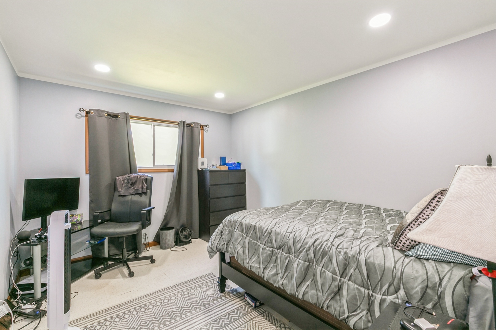 15246 S Millard Avenue, Midlothian, IL 60445