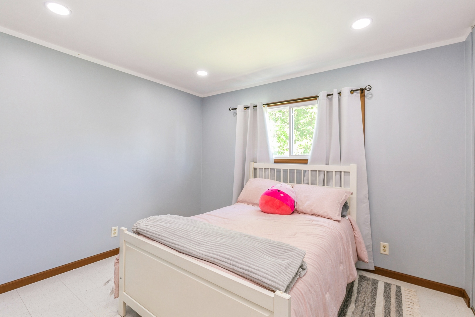 15246 S Millard Avenue, Midlothian, IL 60445