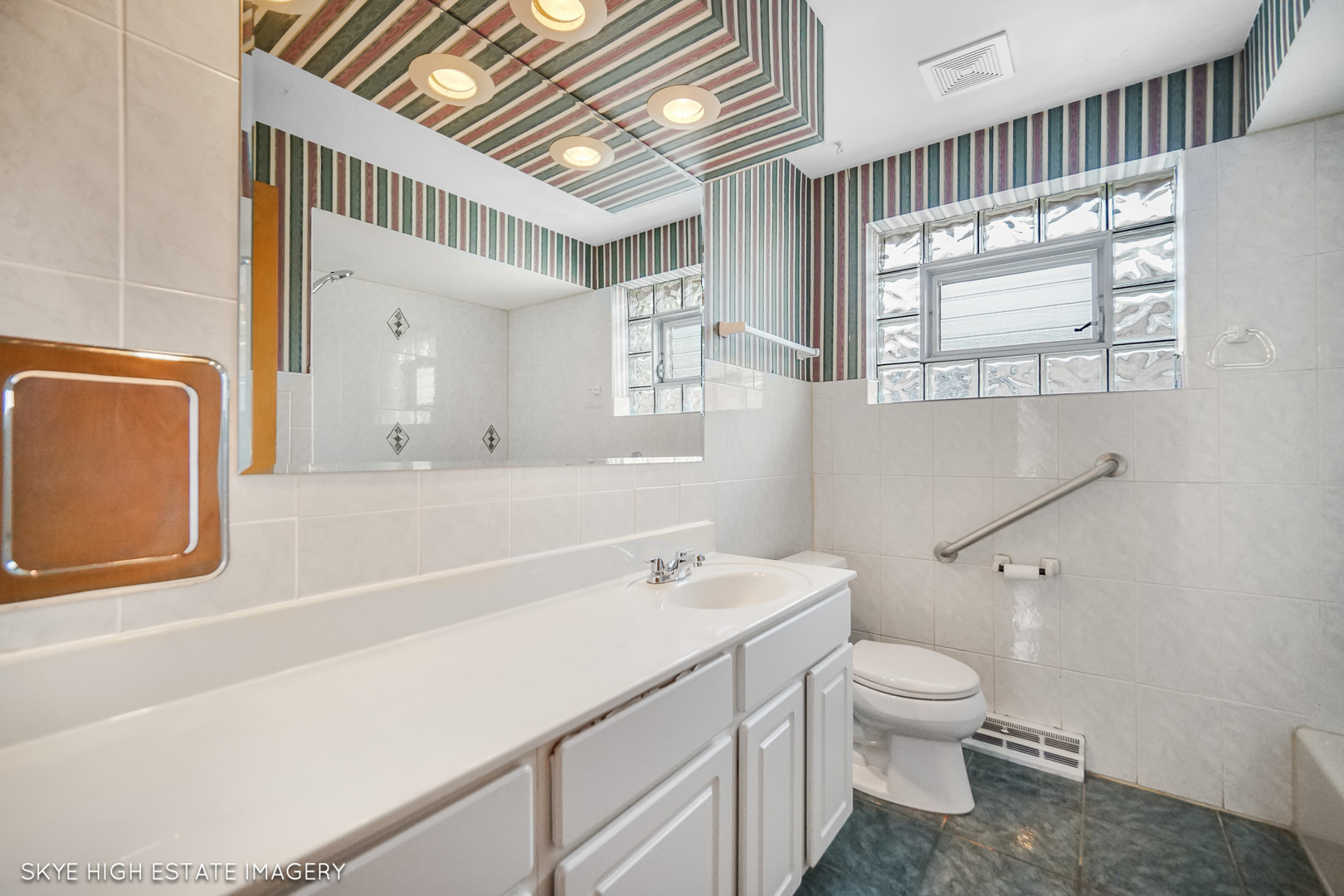11258 S Trumbull Avenue, Chicago, IL 60655