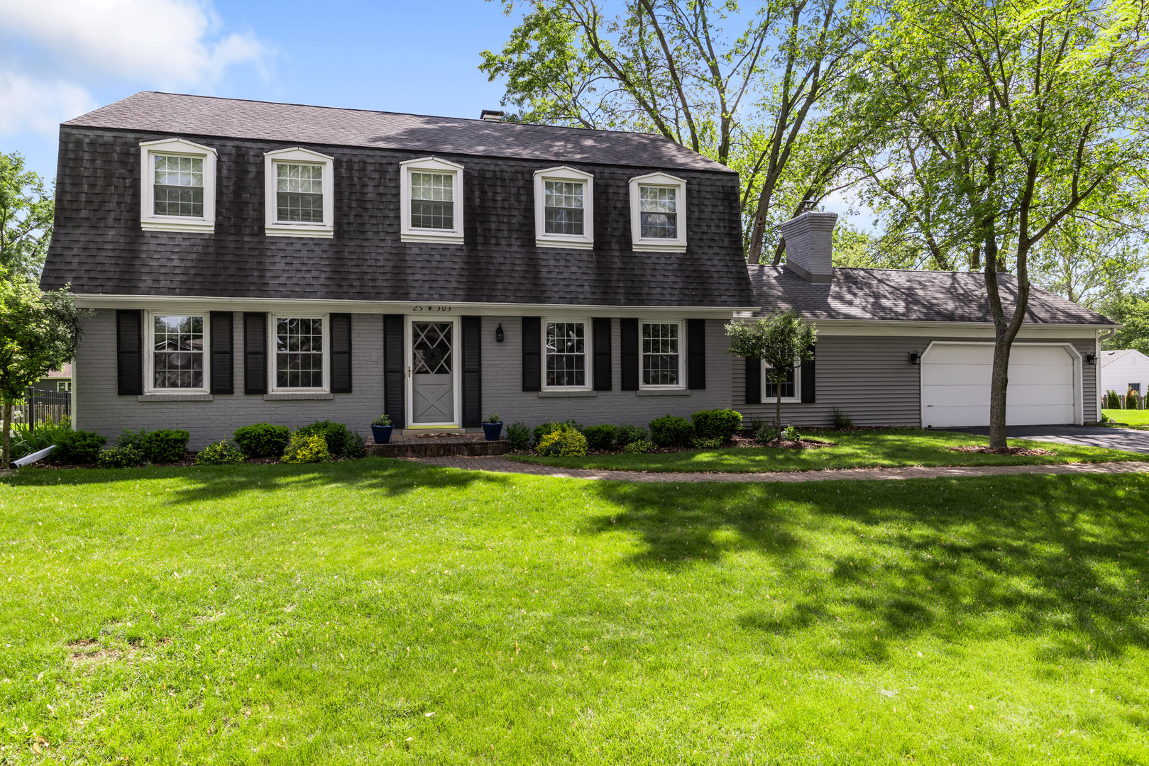 25w303 Gunston Avenue, Naperville, IL 60540