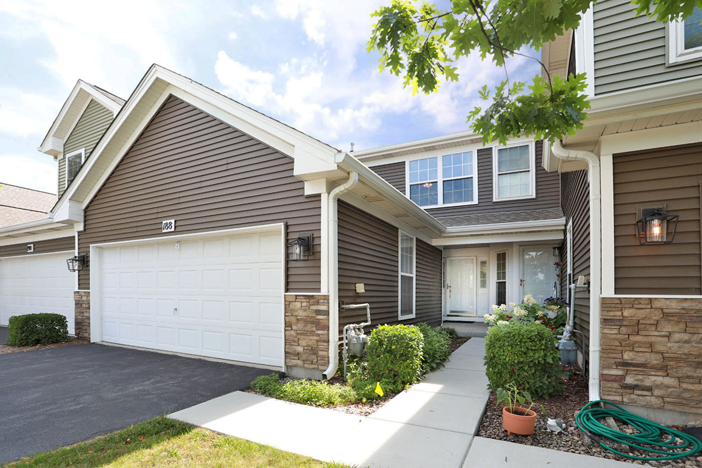 188 Millers Crossing, Itasca, IL 60143